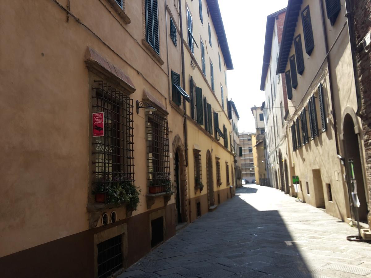 Studio In Centre Lucca Exterior foto